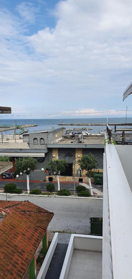 Apartmani Dedalus Paralía Екстериор снимка